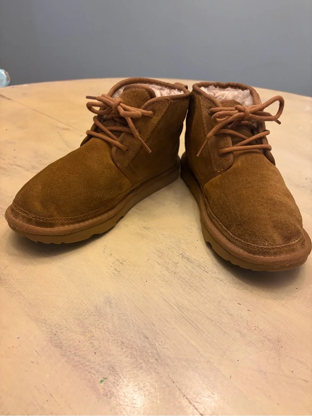 Big Kids UGG Neumel II Ankle Boots - Chestnut Suede, Size 5 US 1017320K